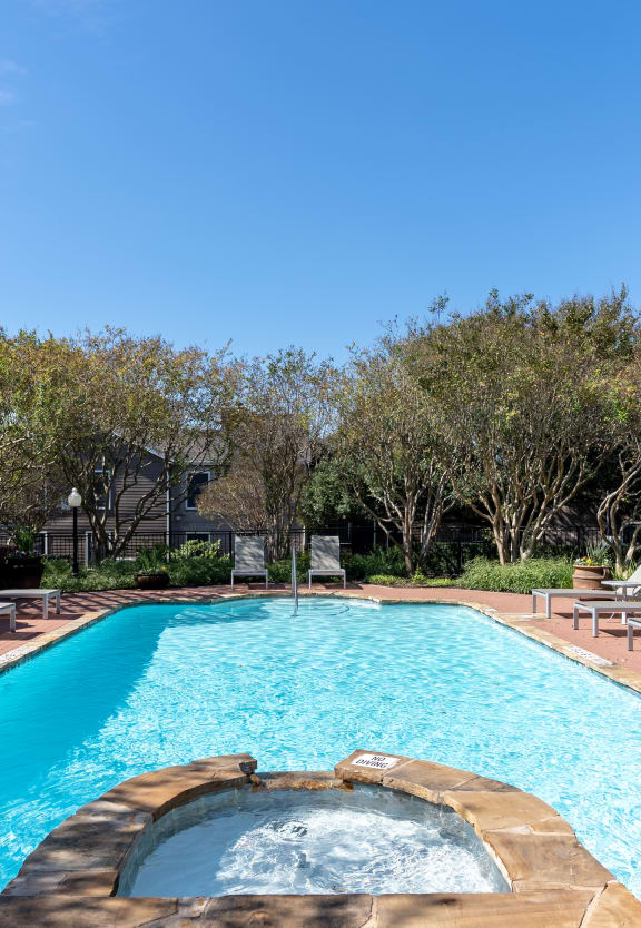 Apartments on Jollyville Rd, Austin Canyon Creek Apartments